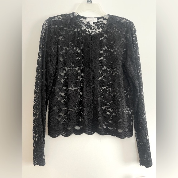 Lace “jacket”. New with tags. Ladies size medium. - Picture 1 of 4